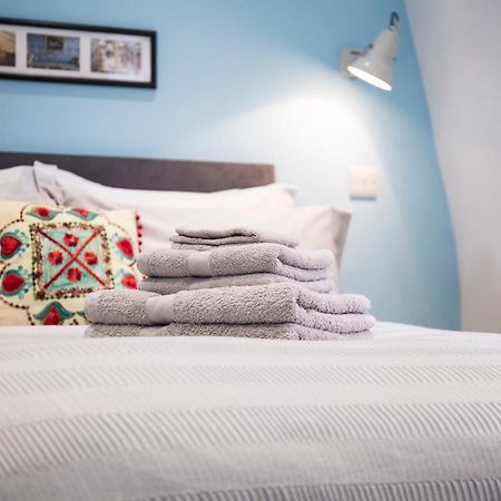Hôtel Luxury Bed Just Off The Canal à Londres Extérieur photo
